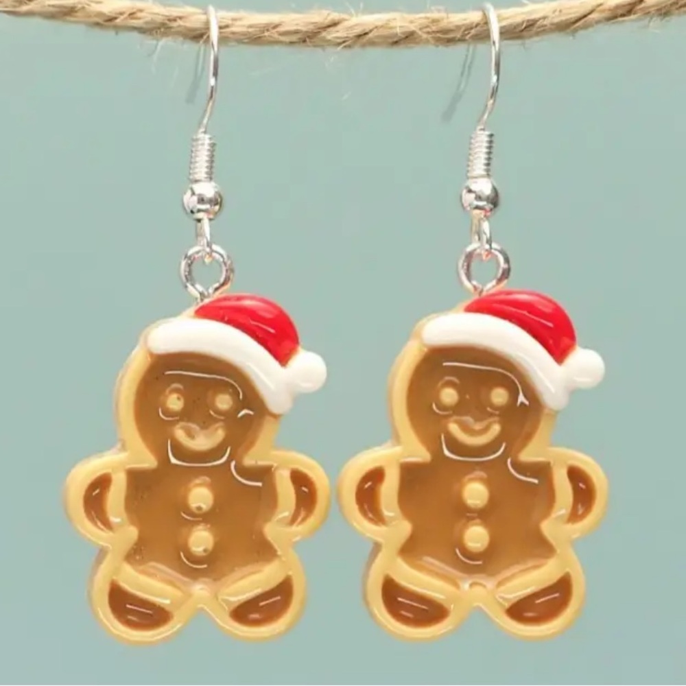 🛍️NIP gingerbread man w/Santa hat earrings